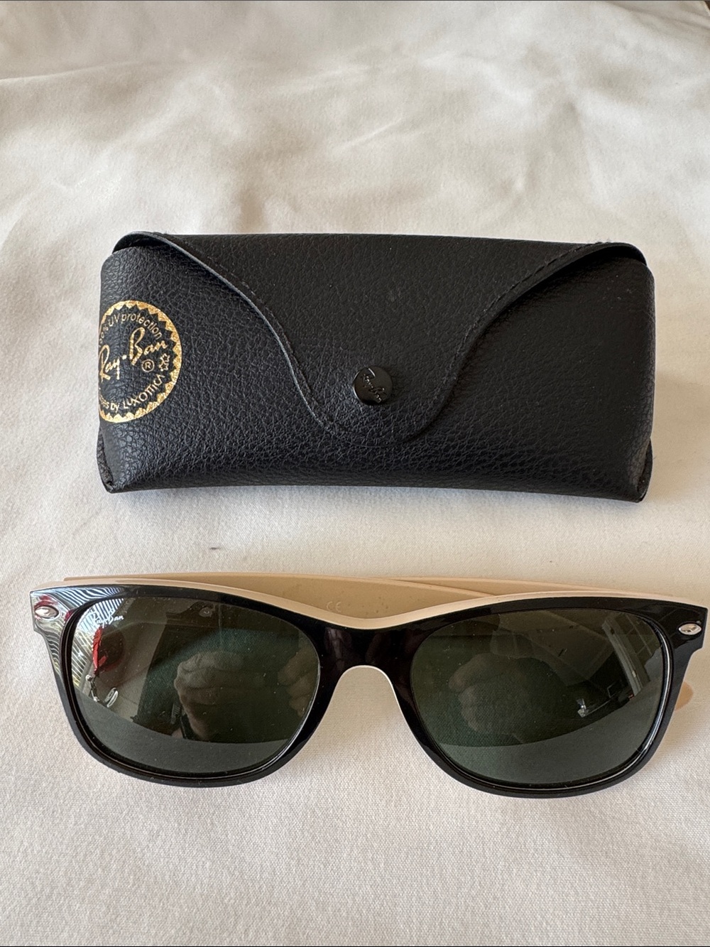 Ray-Ban Black and Cream Wayfarer Sunglasses with Case 55mm